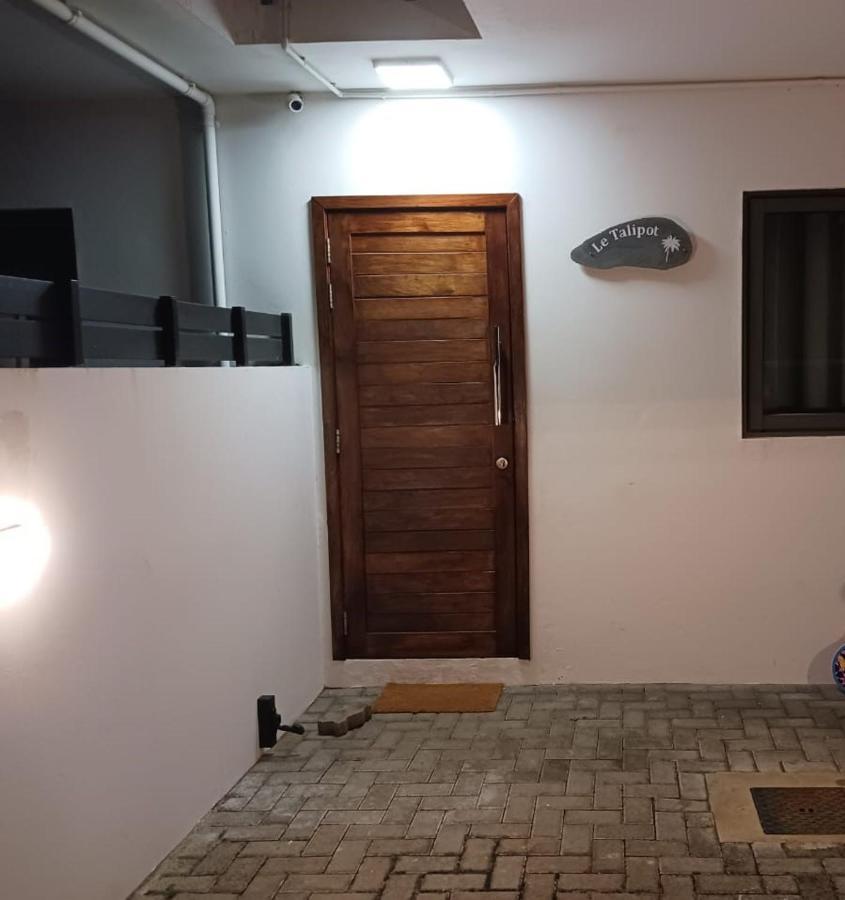 Le Talipot Apartment Flic en Flac Bagian luar foto